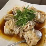 許厨房 - 皿ワンタン