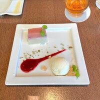 The Living Room with SKY BAR - 