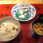 おおたに - ご飯物：鮎御飯、香の物、京揚げとえのき茸の赤出汁。