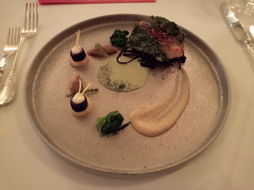 東京ディズニーランド 会員制レストラン 「Club 33 」限定グリーン