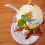 カフェ・ド・リオン パレット - 【2023.09】秋の香いちじくのパフェ(税込2,046円)