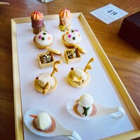 ザ タヴァン グリル＆ラウンジ - 