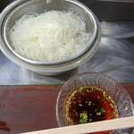 黒嶽荘 - 炭酸水そうめん