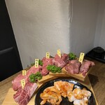 炭火焼肉 城 - 