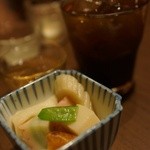 鳥太郎 - 黒糖梅酒にかまぼこ煮付け