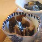 鎌倉 御成町食堂 - 竹輪、椎茸の軸、昆布の煮物