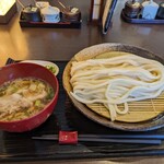 Udon Ya Kazu - 肉汁うどん（冷）850円