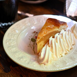 高山珈琲 - 【ケーキセット@税込1,050円】アップルパイ