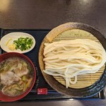 Udon Ya Kazu - 肉汁うどん（冷）850円