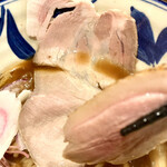 串焼 鶏白湯 極み鶏 - 大きな鴨チャーシューも美味しいです♡