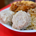 新御茶ノ水 萬龍 - 【肉玉炒飯@税込900円】焼売