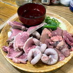 シン たちろまん - ホルモン刺盛（こぶくろ入り 700円）