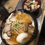 Ramen Katsumi - 辛味噌チャーシューめん（1,180円）、味玉（+100円）、チャーシュー飯（+270円）