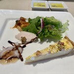 Oribeto - エッグマッシュタルト、タコのマリネ、サラダ、鶏胸肉、ラタトゥーユ