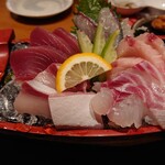 居魚屋 網元 別邸 - 