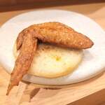 炭火とワインと純米酒 King Momo - 揚げ物　究極の手羽唐