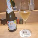 炭火とワインと純米酒 King Momo - スパークリング