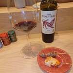 炭火とワインと純米酒 King Momo - 赤ワイン　ウルフトラップ　レッド　2021