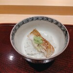 日本料理 柳燕 - 誤って、箸をつけてしまい乱れてます〜