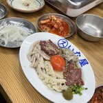 スタミナ料理・もつ焼き いな屋 - 