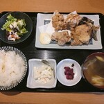 Taishuusakaba Gettora - 鶏唐と茄子の辛みそ定食 ¥850（税込）