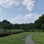 六義園 吹上茶屋 - 都内とは思えないほど、広大なお庭