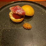 神楽坂 鉄板焼 向日葵 - ミニミニハンバーガー。マックにあったら100個食べちゃう♪　