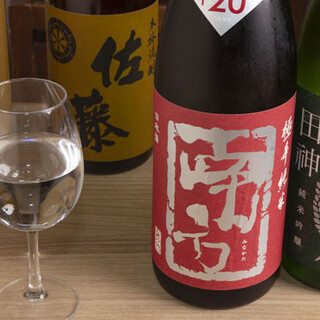 A selection of rare brands that are irresistible to drinkers, including sake carefully selected by the owner.