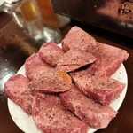 湯島の焼肉屋　ホルモン焼善 - 