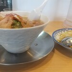 拉麺堂まるいち - 至極の中華拉麺と半チャーハン