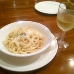 トラットリア バロッコ - 太麺と白ワイン