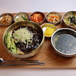 Korean jajangmyeon