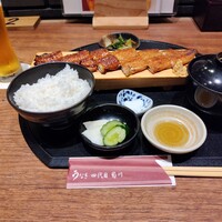 うなぎ 四代目 菊川 グローバルゲート店 - 