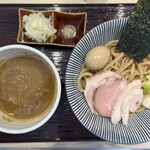 長男、もんたいちお - 