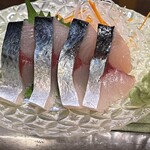 raw mackerel sashimi