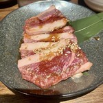 はなぶさ精肉店 - 愛知県産 段戸牛高原牛カルビ（780円）