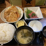 居酒屋レストラン サングッド - 豚ロース生姜焼きときはだ鮪の刺身　850円