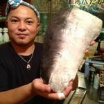 第八たから丸 - 大将と生カジキ