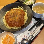 軽食喫茶sakura - スパゲティミートソース 650円