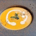 ホンキートンク - 月替わりのパスタランチ 1850円（かぼちゃの冷製ポタージュ）