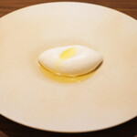 アマラントス - ランチコース 15950円 のミルクと塩のシャーベット