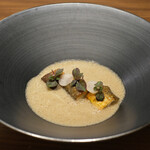 アマラントス - ランチコース 15950円 の鮎 ヴルーテ 焼き茄子