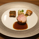 アマラントス - ランチコース 15950円 の花悠仔豚 ロースのロースト 根セロリ