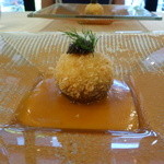 トゥ・ラ・ジョア - 白海老のクロケット（９月）