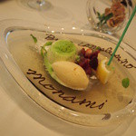 ラッフィナート - パンナコッタ　赤いフルーツのマチェドニアとバニラのジェラート添え