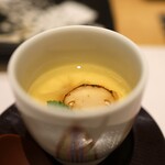Akasaka Sushi Aoi - フカヒレと松茸の茶碗蒸し