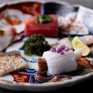 "春.夏.秋.冬"季節と共に趣きを変える旬の豊かさを皿の上に