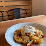 Trattoria Mar - スイートチリとサワークリームのフライドポテト