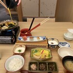 界 出雲 - 朝ごはん　アラメの磯鍋（卵とじ）は目の前で作ってくれます