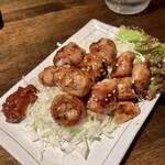 炭火焼とり・手造惣菜 楽らく - シロコロホルモン焼